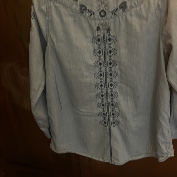 J.Jill denim floral button down - Picture 7 of 7